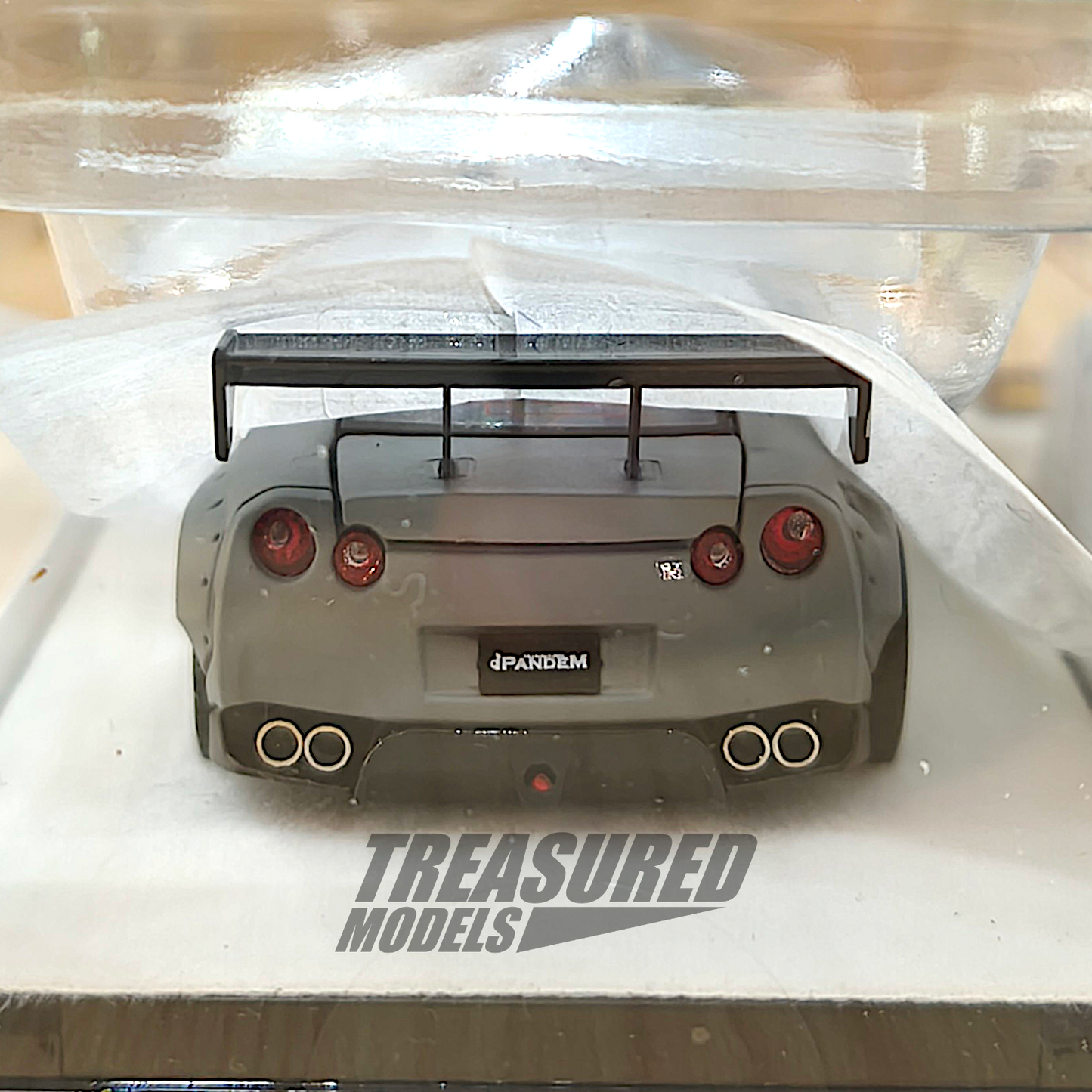 PGM Nissan GT-R R35 Pandem Rocket Bunny Combet Gray Ordinary Version PGM-640703 1/64 Diecast