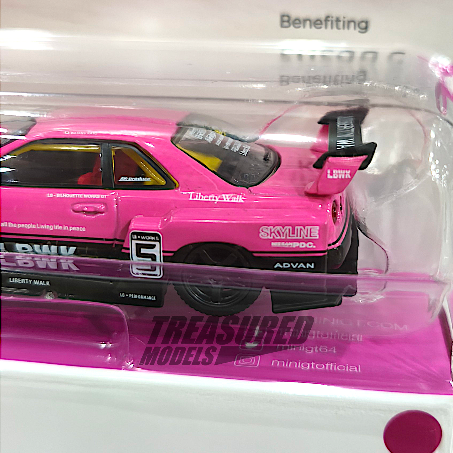 Mini GT Nissan LB-ER34 Super Silhouette SKYLINE MINI GT Give x Diecast Talk — For Susan G. Komen MGT01095 1/64 Diecast