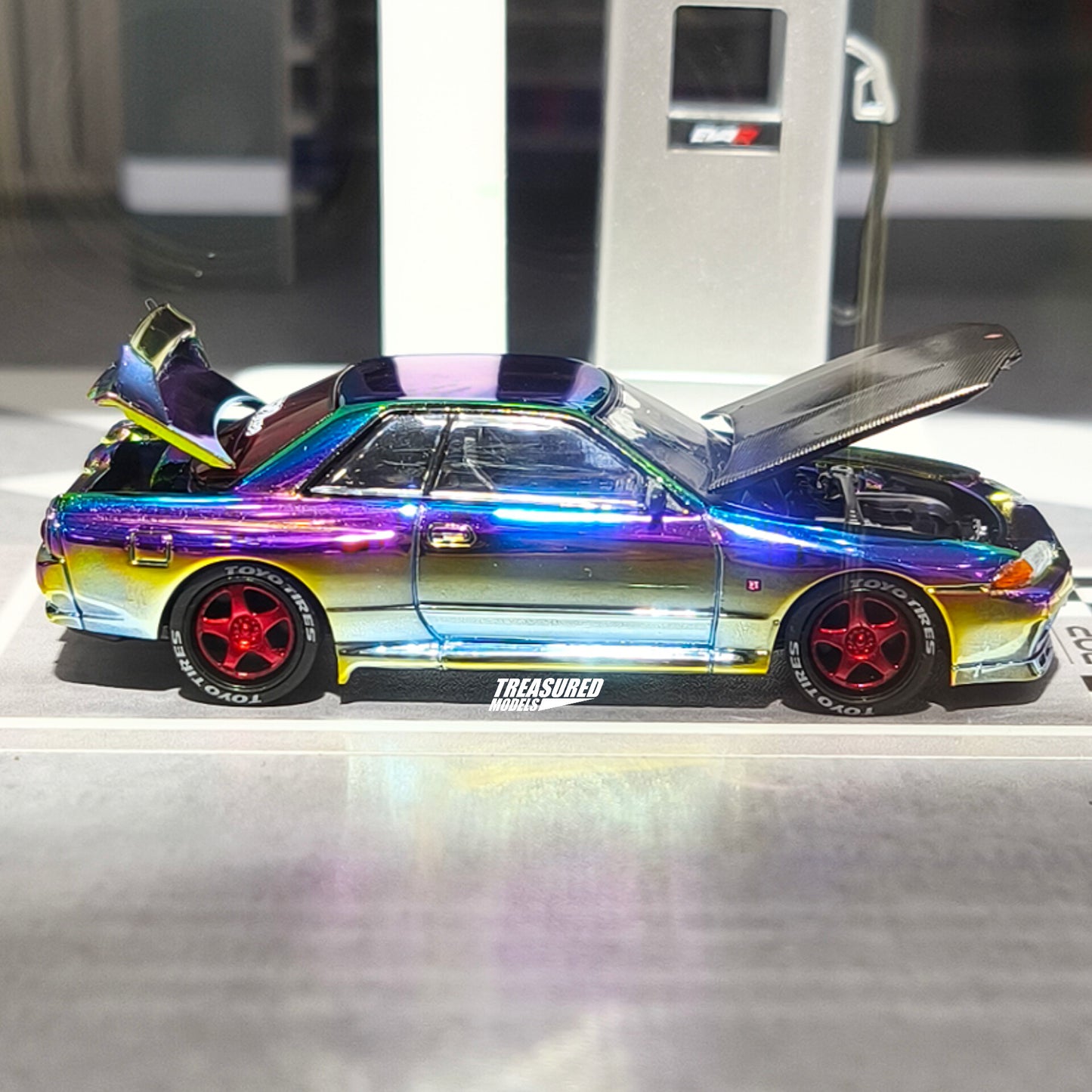 Pop Race Nissan Skyline GT-R R32 Chameleon APAxpo 2025