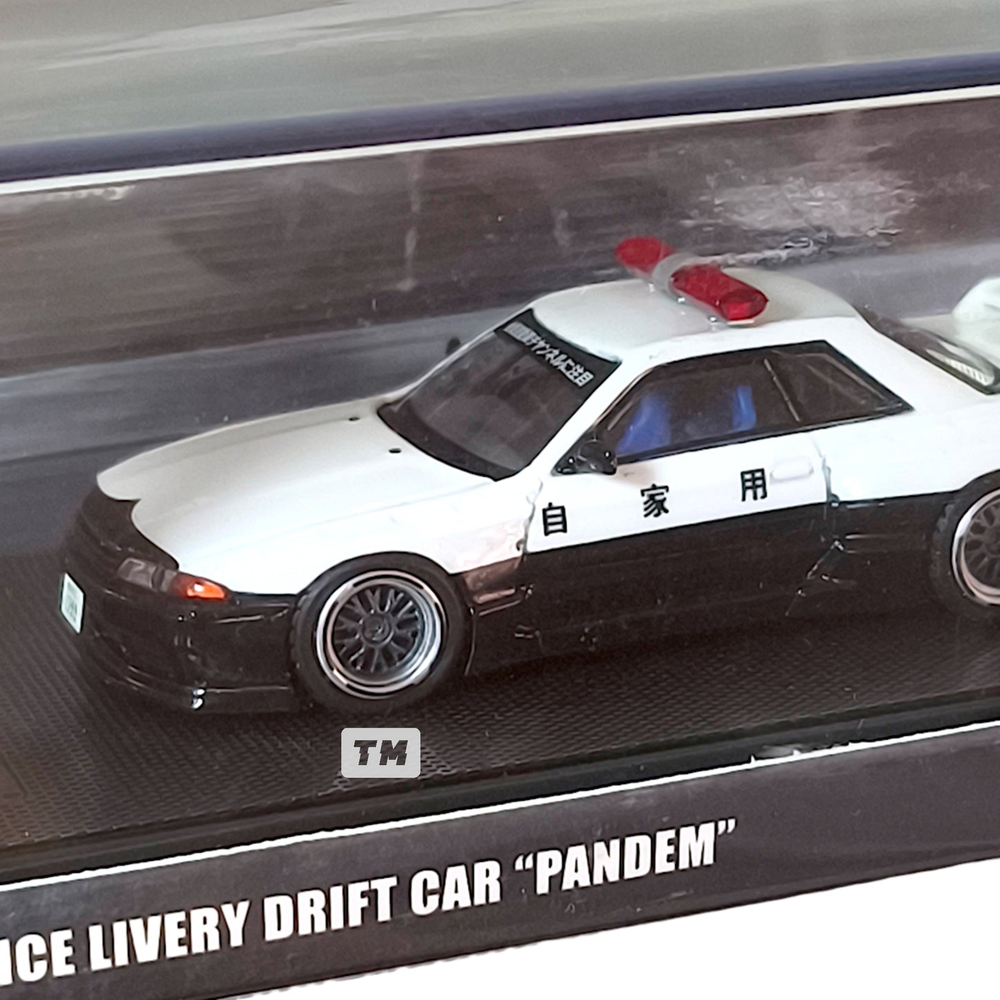 Inno64 Nissan Skyline GT-R R32 Pandem Rocket Bunny Japan Police Livery Drift Car IN64-R32P-JPDC 1/64 Diecast