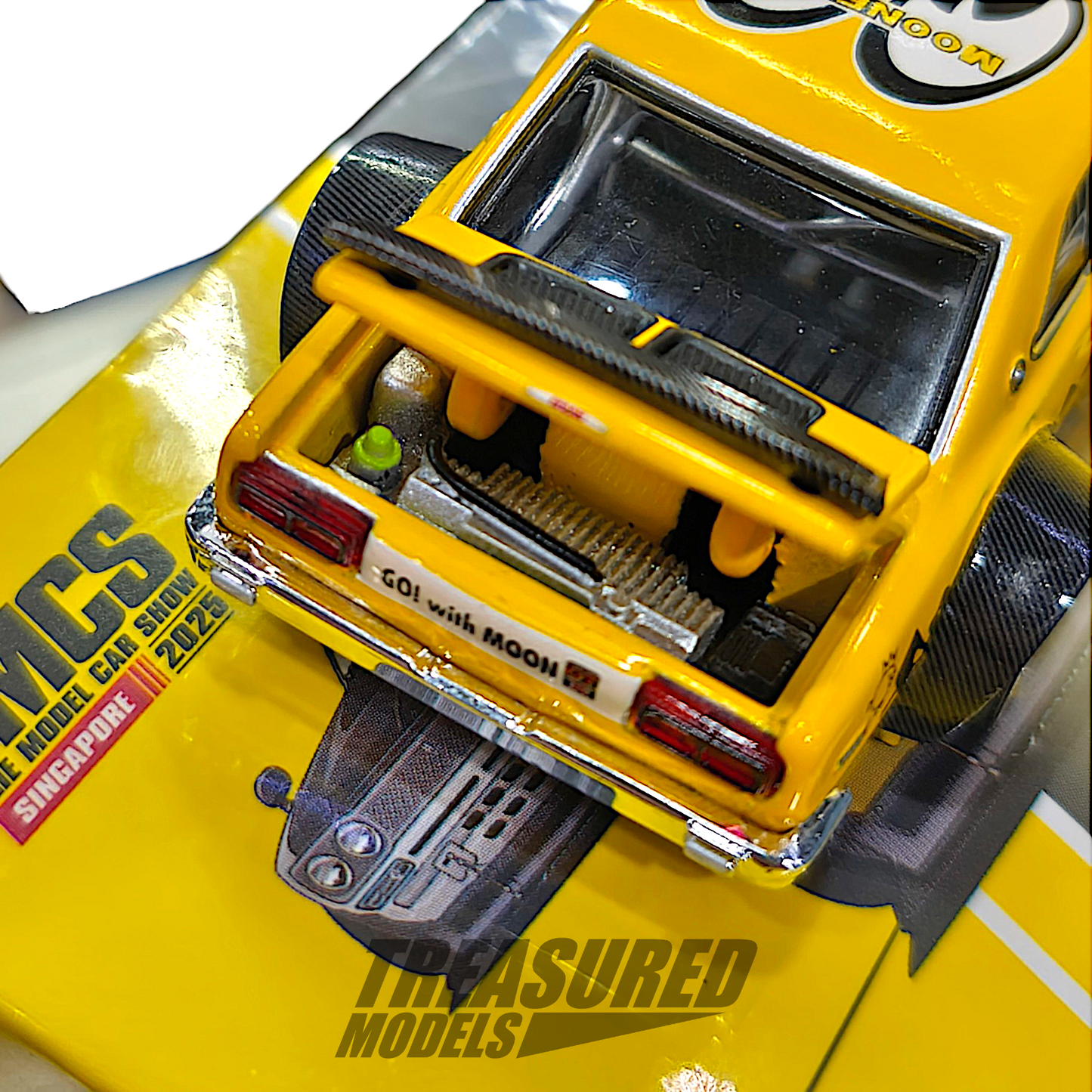 Pop Race Nissan Skyline GT-R V8 Drift Hako MoonEyes Yellow TMCS Singapore 2025 1/64 Diecast