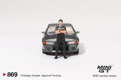 Mini GT Nissan Skyline GT-R (R32) Gunmetal W Matsuda Figure Tsugio Matsuda Collection MGT00869 1/64 Diecast