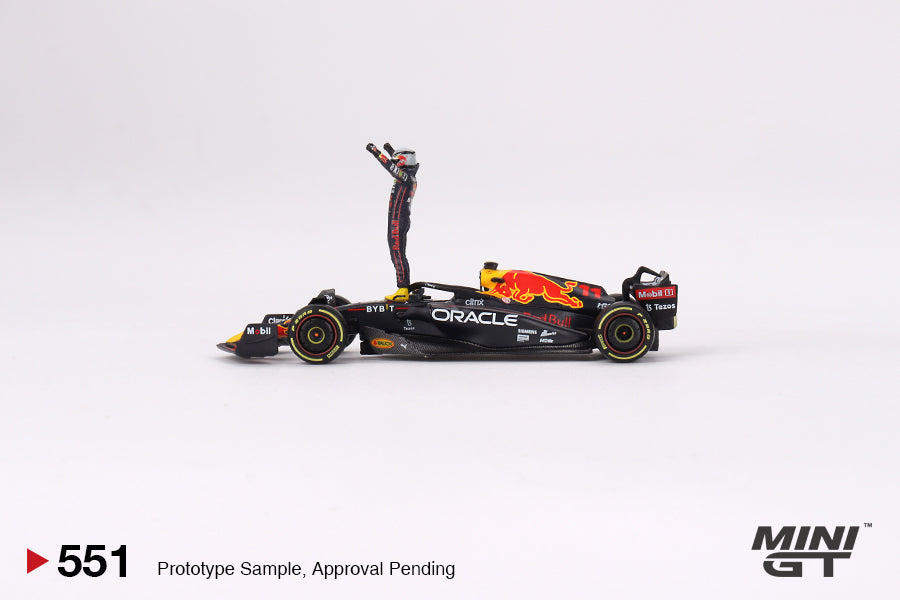 Mini GT Oracle Red Bull Racing RB18 #11 Sergio Pérez 2022 Monaco Prix Winner MGT00551 1/64 Die Cast