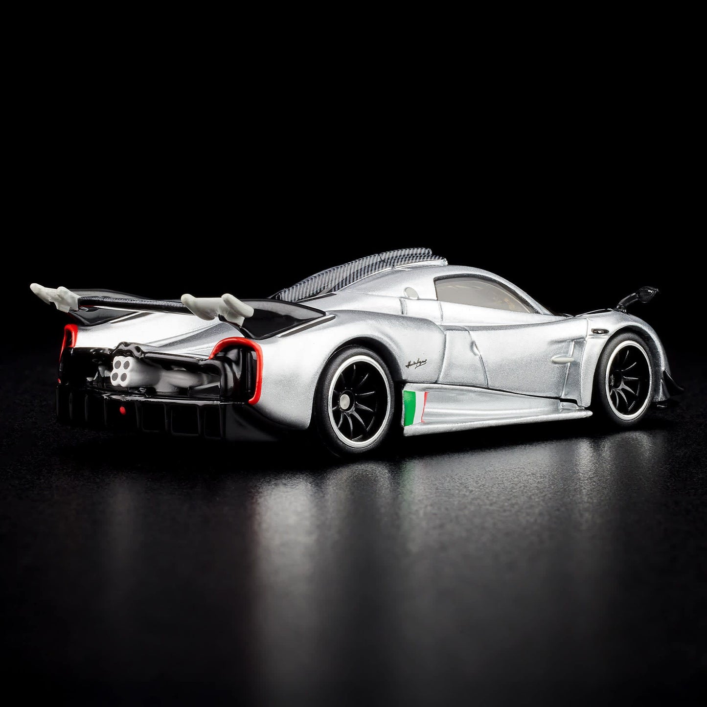 [Pre-Order] Hot Wheels Pagani 21 Huayra R Pearl Silver 2025 RLC 1/64 Diecast