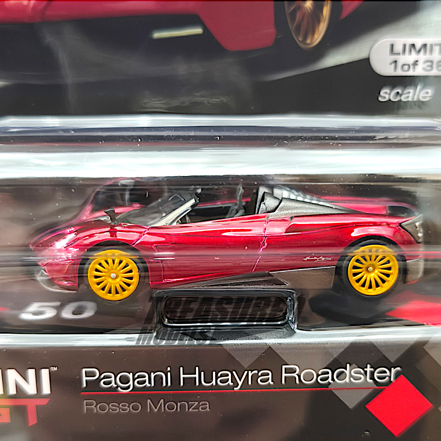 Mini GT Pagani Huayra Roadster Rosso Monza Blister Packaging MGT00050 1/64 Diecast