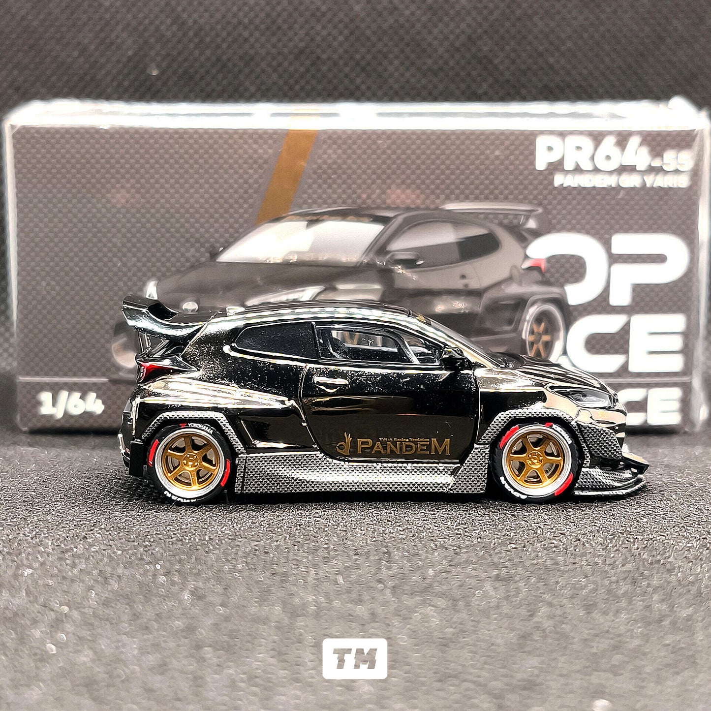 Pop Race Pandem GR Yaris Gold Rims PR64055 1/64 Diecast