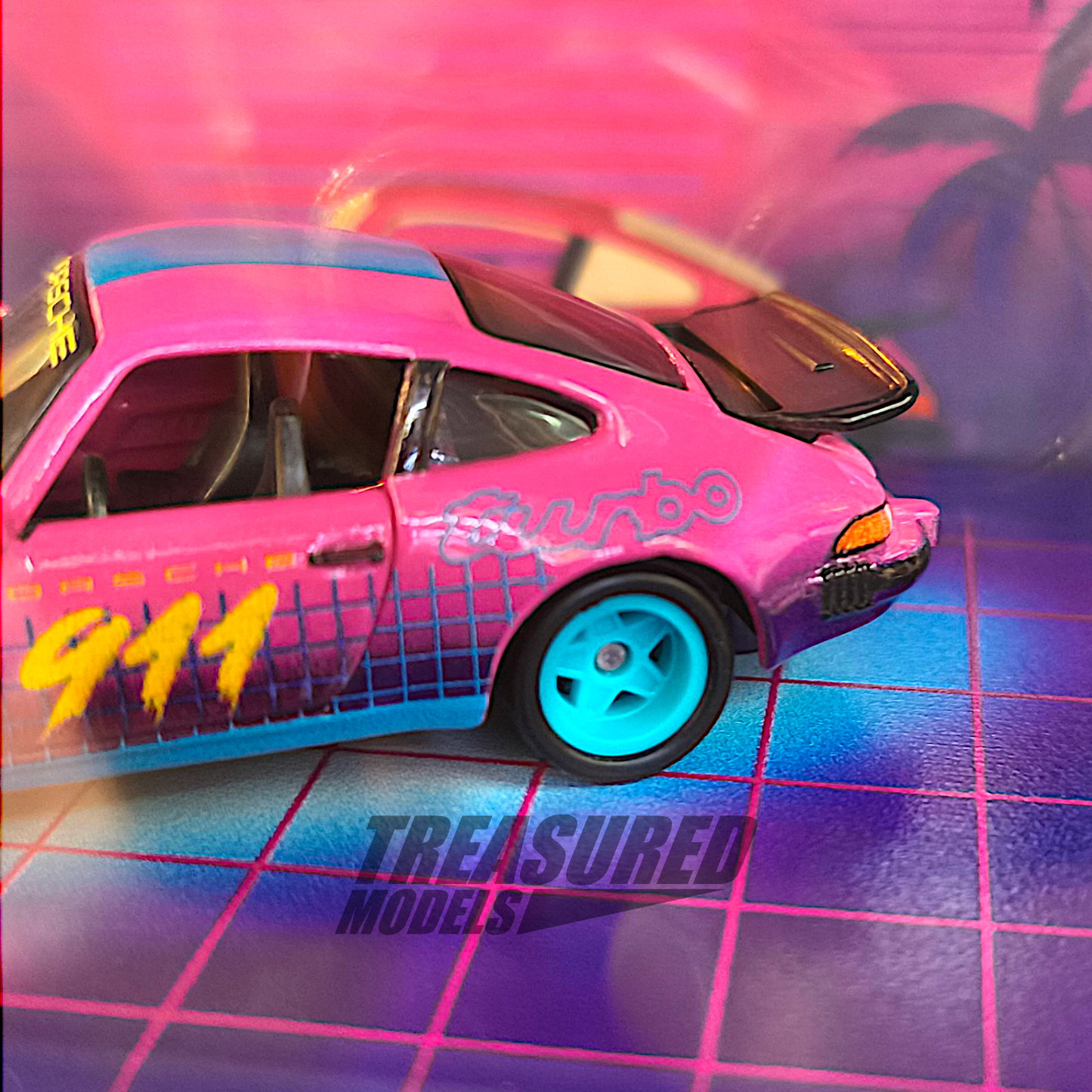 Matchbox Porsche 80 911 Turbo Metallic Hot Pink 2023 Mattel Creations 1/64 Diecast