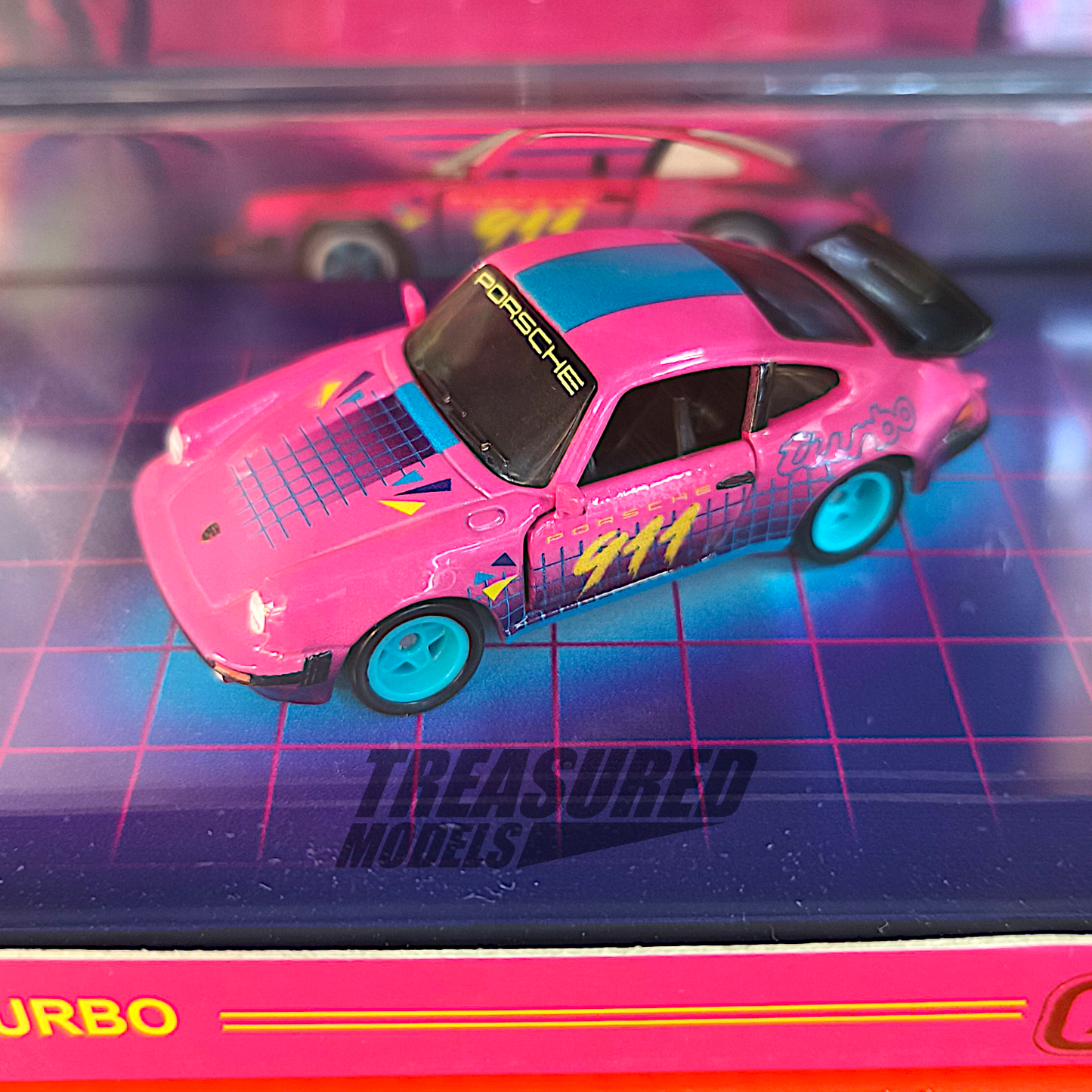 Matchbox Porsche 80 911 Turbo Metallic Hot Pink 2023 Mattel Creations 1/64 Diecast