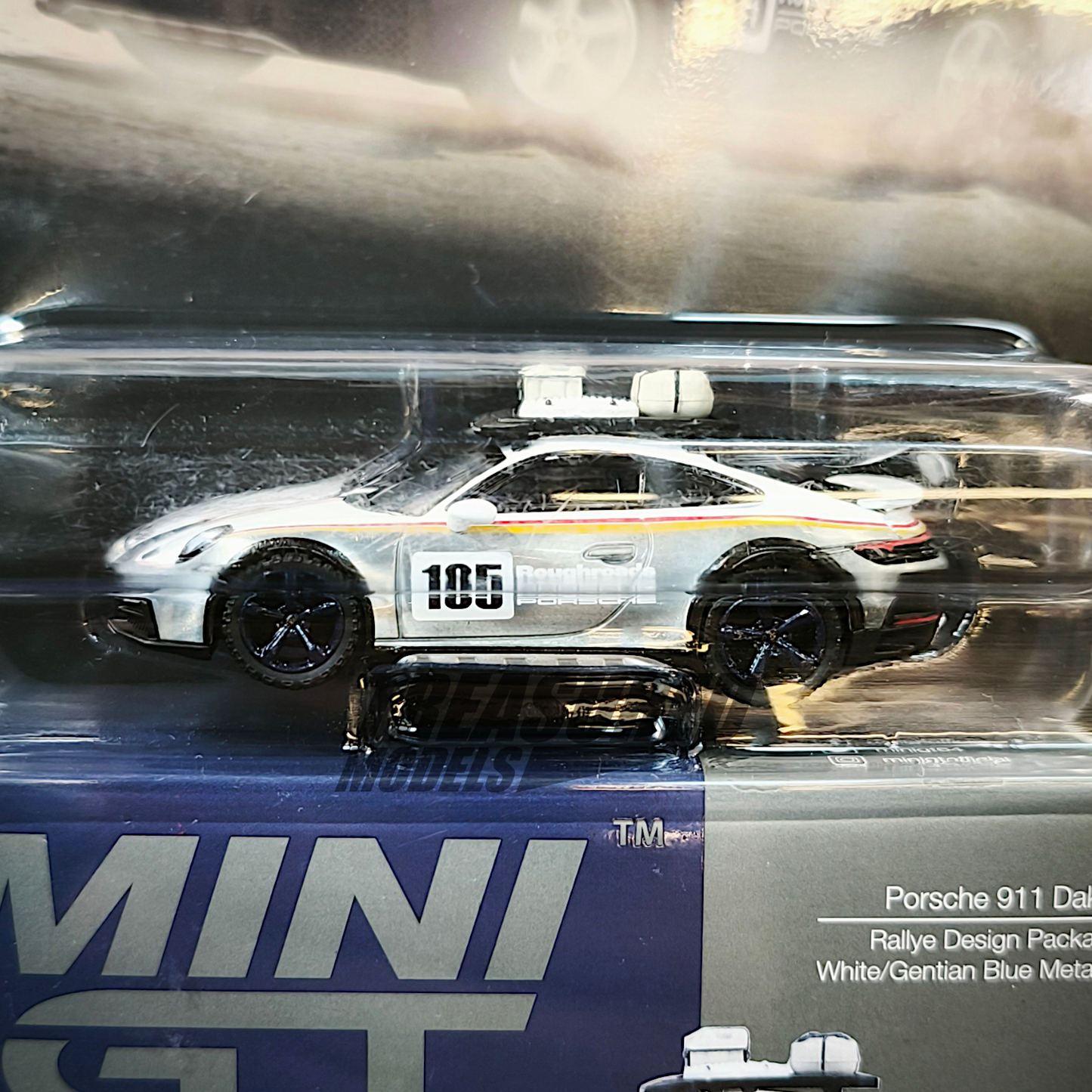 Mini GT CHASE Porsche 911 Dakar Rallye Design Package White Gentian Blue Metallic MGT00805 1/64 Die Cast