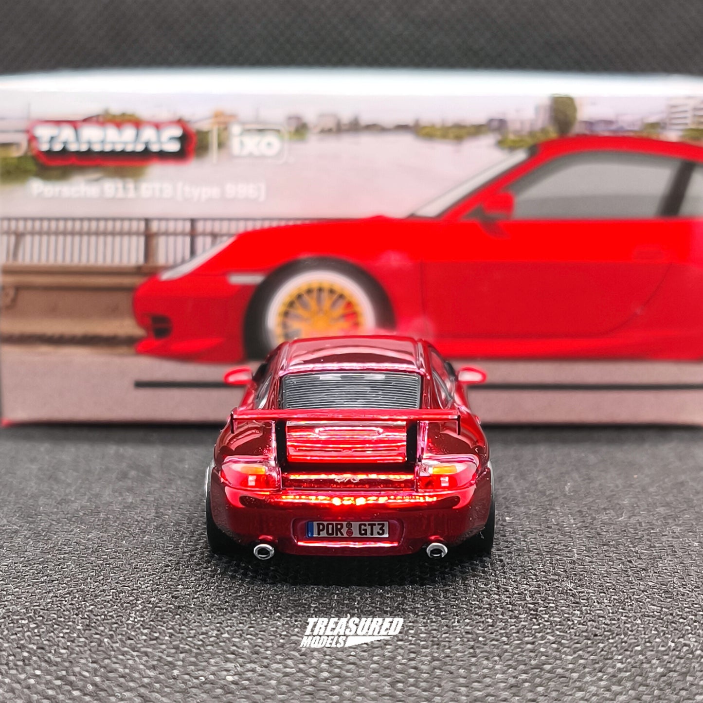 CHASE! Tarmac Works Porsche 911 GT3 Type 996 Red Chase T64G-069-RE 1/64 Diecast