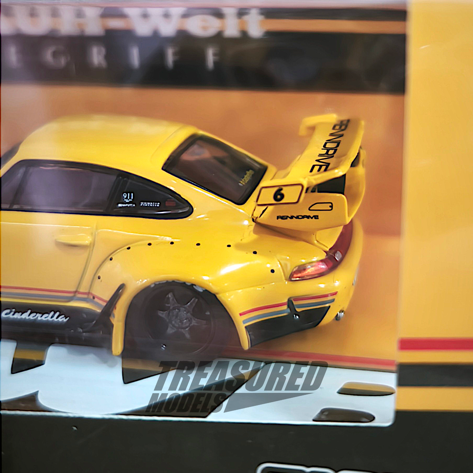 Tarmac Works Porsche RWB 993 Cinderella Thailand Limited 1/64 Tarmac Works Porsche RWB 993 Cinderella Thailand Limited 1/64