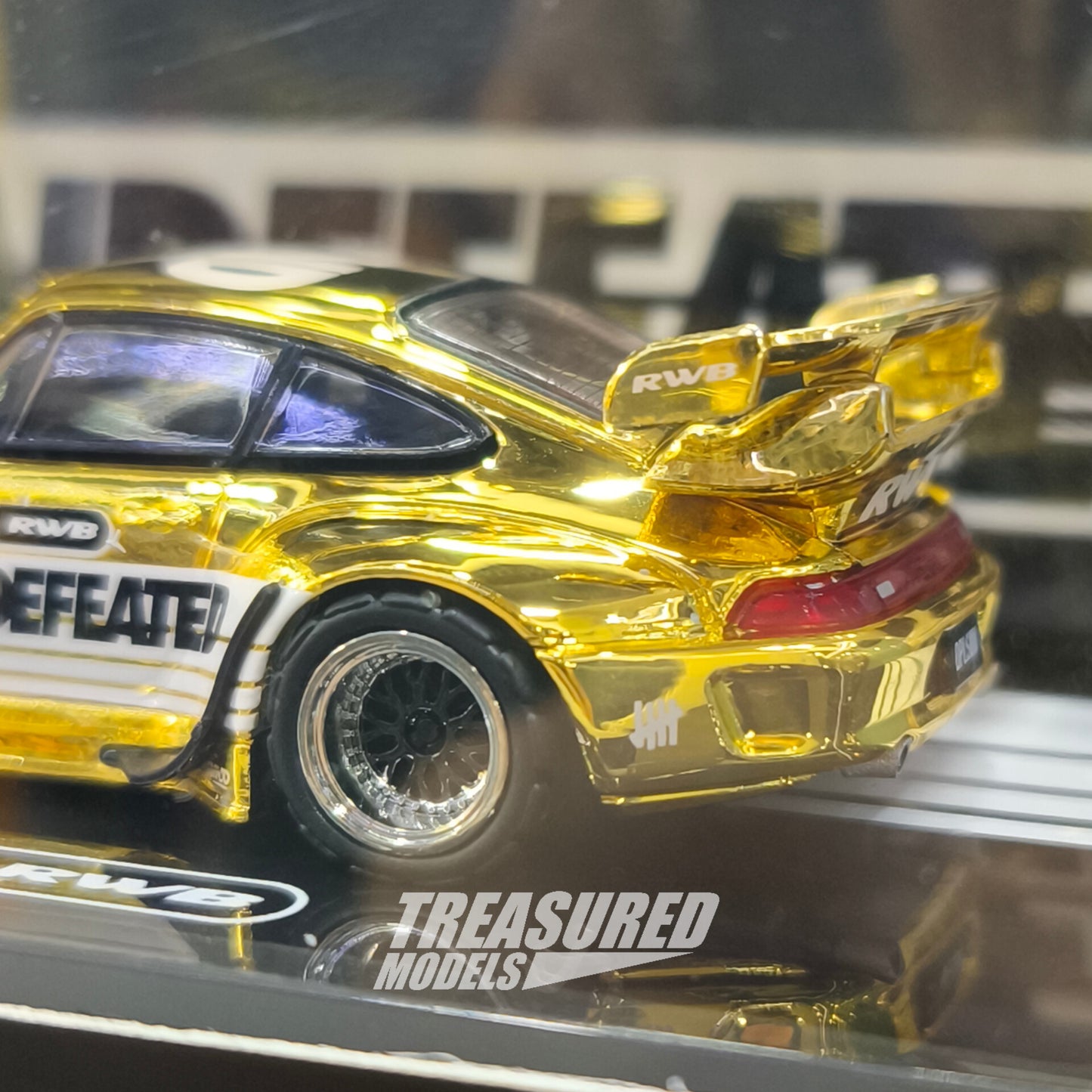 Inno64 Porsche RWB 993 Gold Chrome Chase TASKL 2025 1/64 Die Cast
