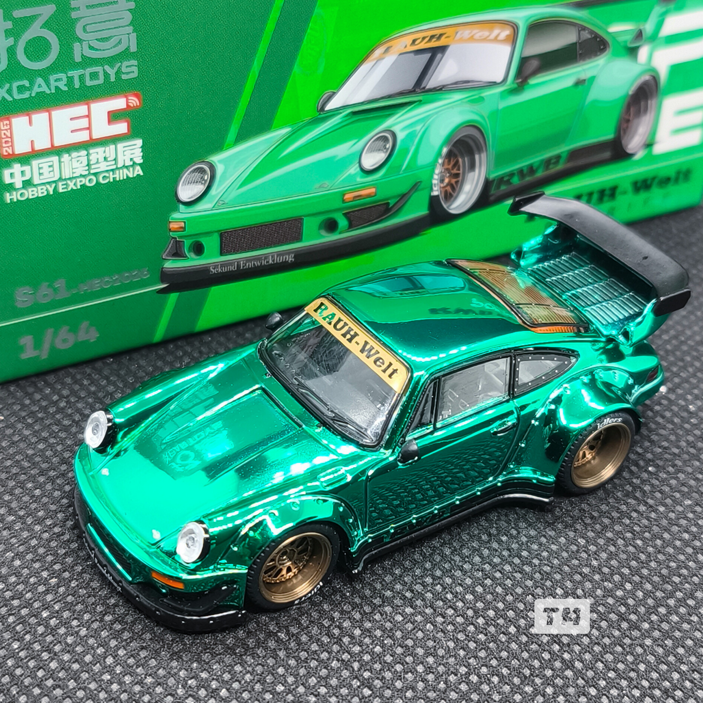 CHASE! Pop Race RWB 930 Chrome Green HEC 2026 1/64 Diecast