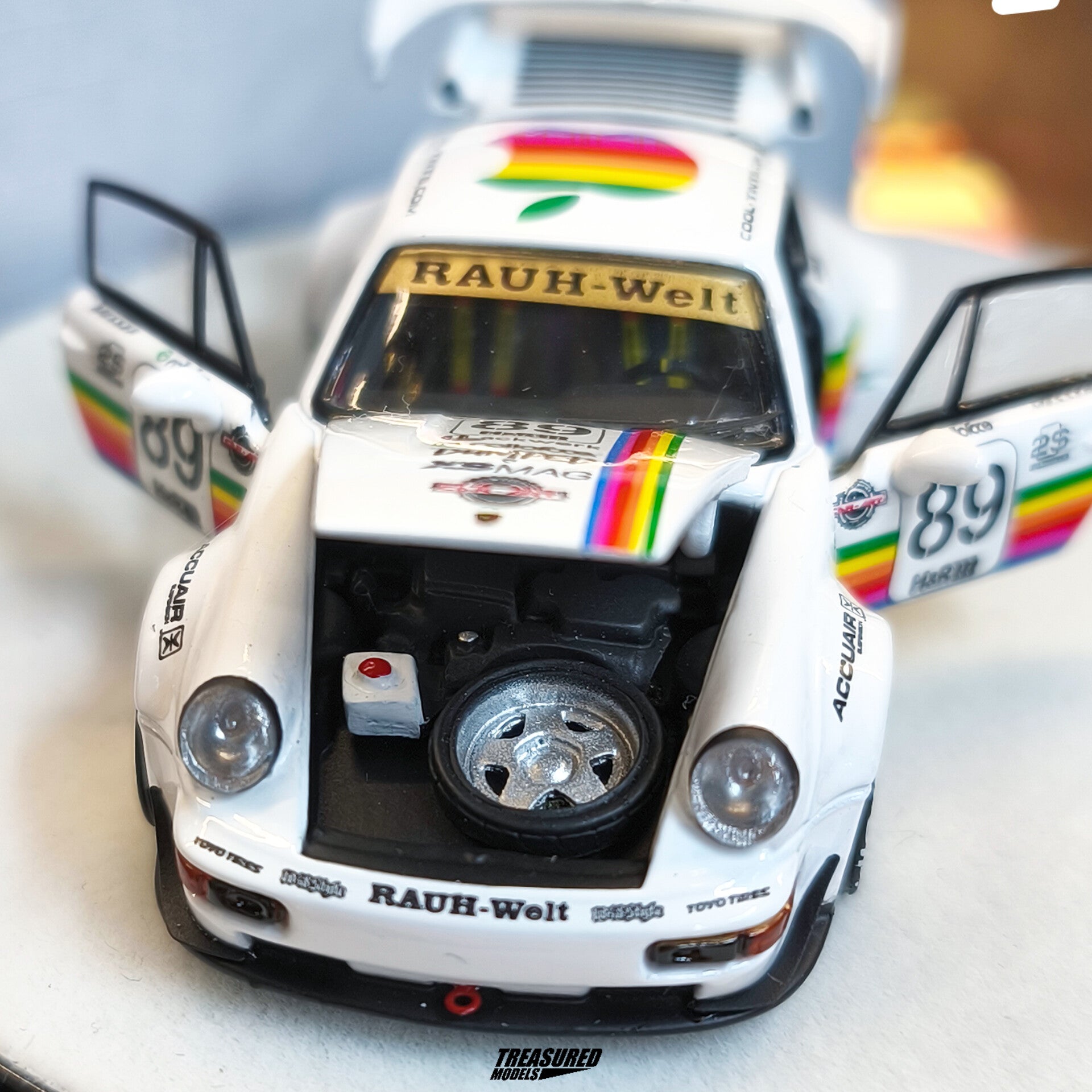 PGM RWB 964 Apple White Deluxe Edition PGM640010 1/64 Diecast