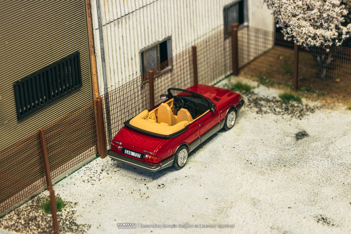 Tarmac Works Saab 900 Turbo Convertible Red T64G-067-RE 1/64 Diecast