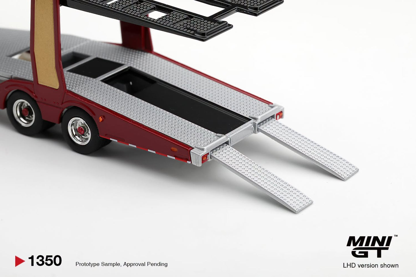 [Pre-Order] Mini GT Scania 770S A6x4NA Car Transporter V8 50th anniversary + Car transporter Red MGT01350 1/64 Diecast