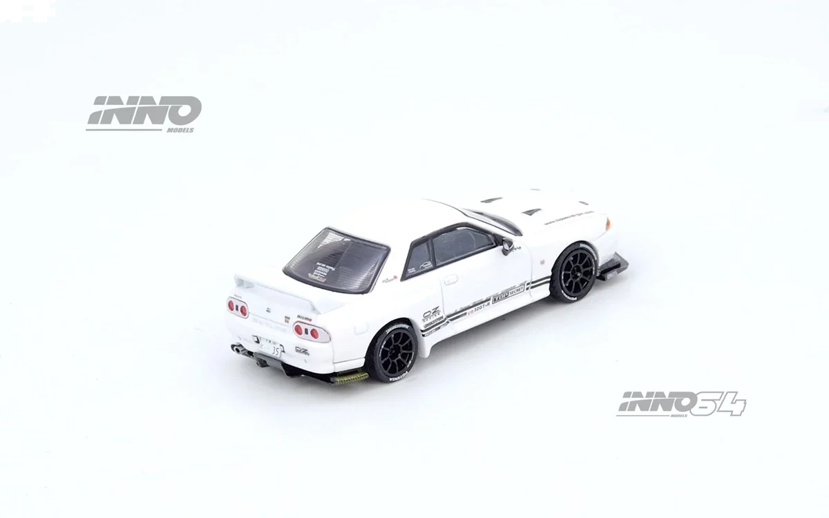 Inno64 Top Secret VR32 GT-R White IN64-VR32TS-WHITE 1/64 Diecast