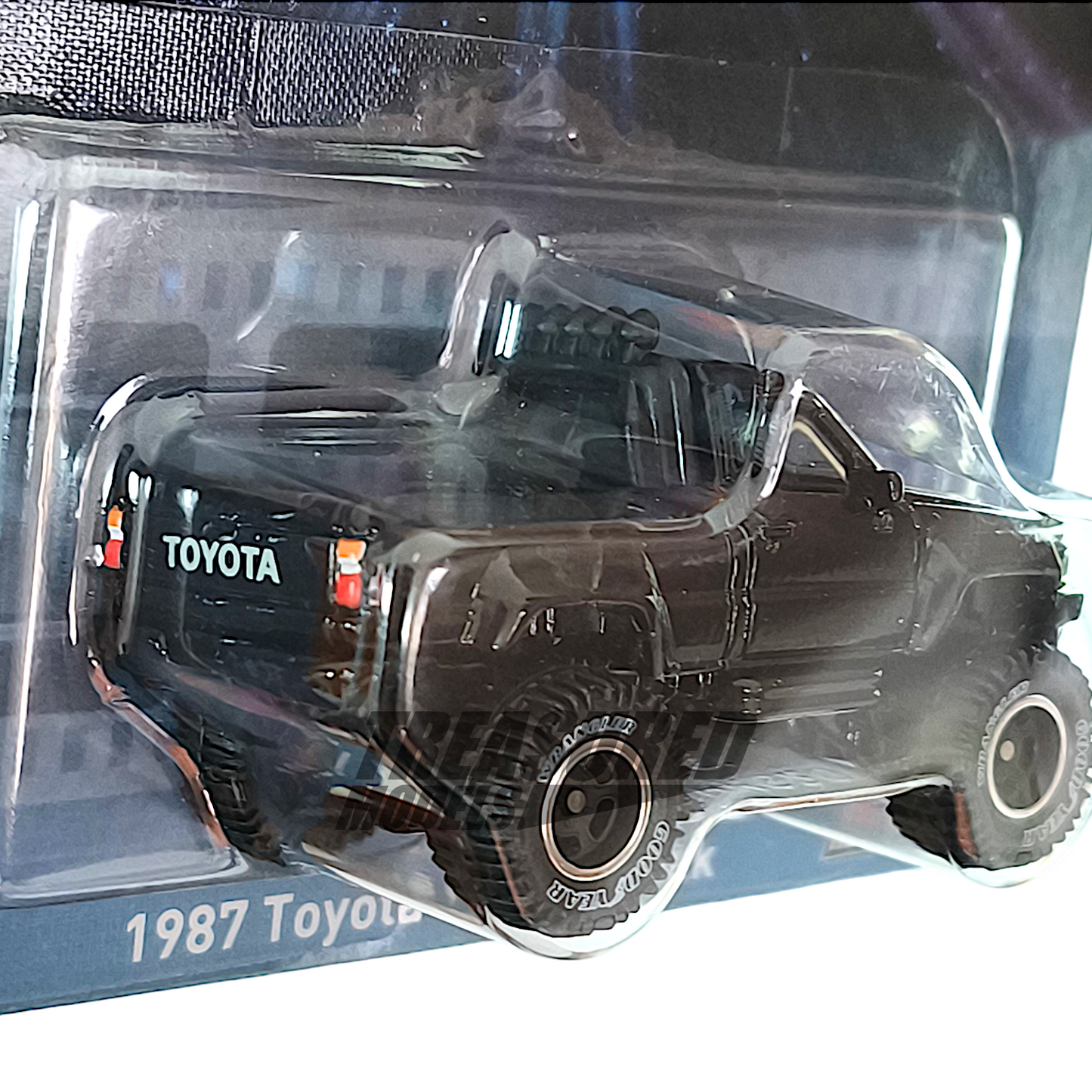 Hot Wheels Toyota 1987 Pickup Truck Black 2023 Premium Back to the Future 1/64 Diecast