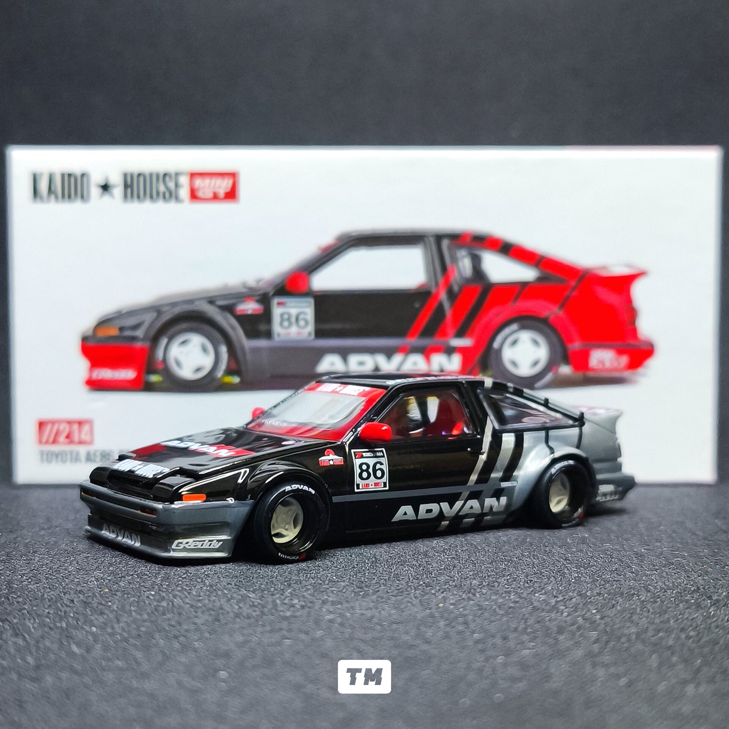 CHASE! Kaido House Toyota AE86 Sprinter Trueno Kaido Advan KHMG214 1/64 Diecast
