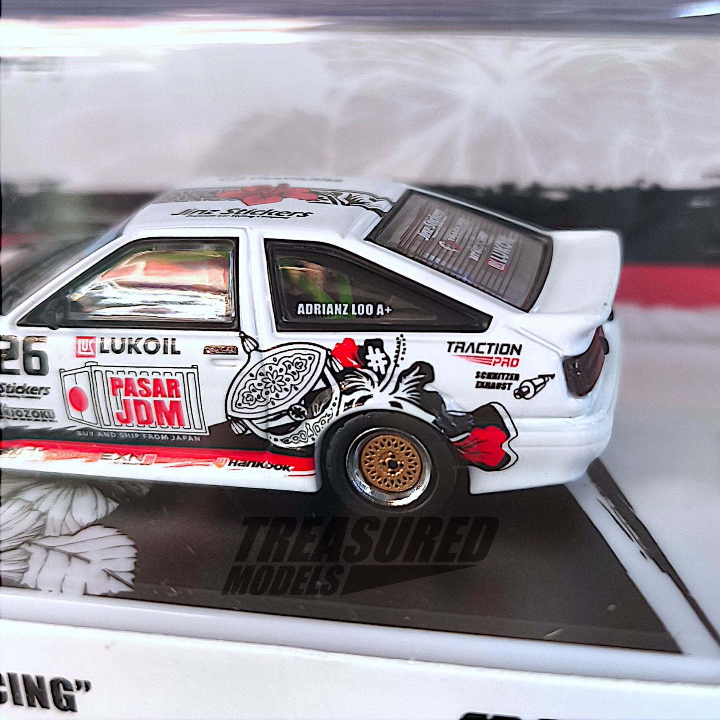 Inno64 Toyota Corolla AE86 Levin Trackerz Racing IN64-AE86-Trackerz 1/64 Diecast