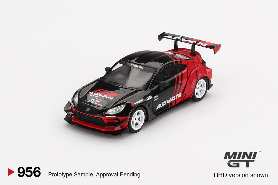 Mini GT Toyota GR86 HKS TYPE R ADVAN 2022 Tokyo Auto Salon MGT00956 1/64 Die Cast