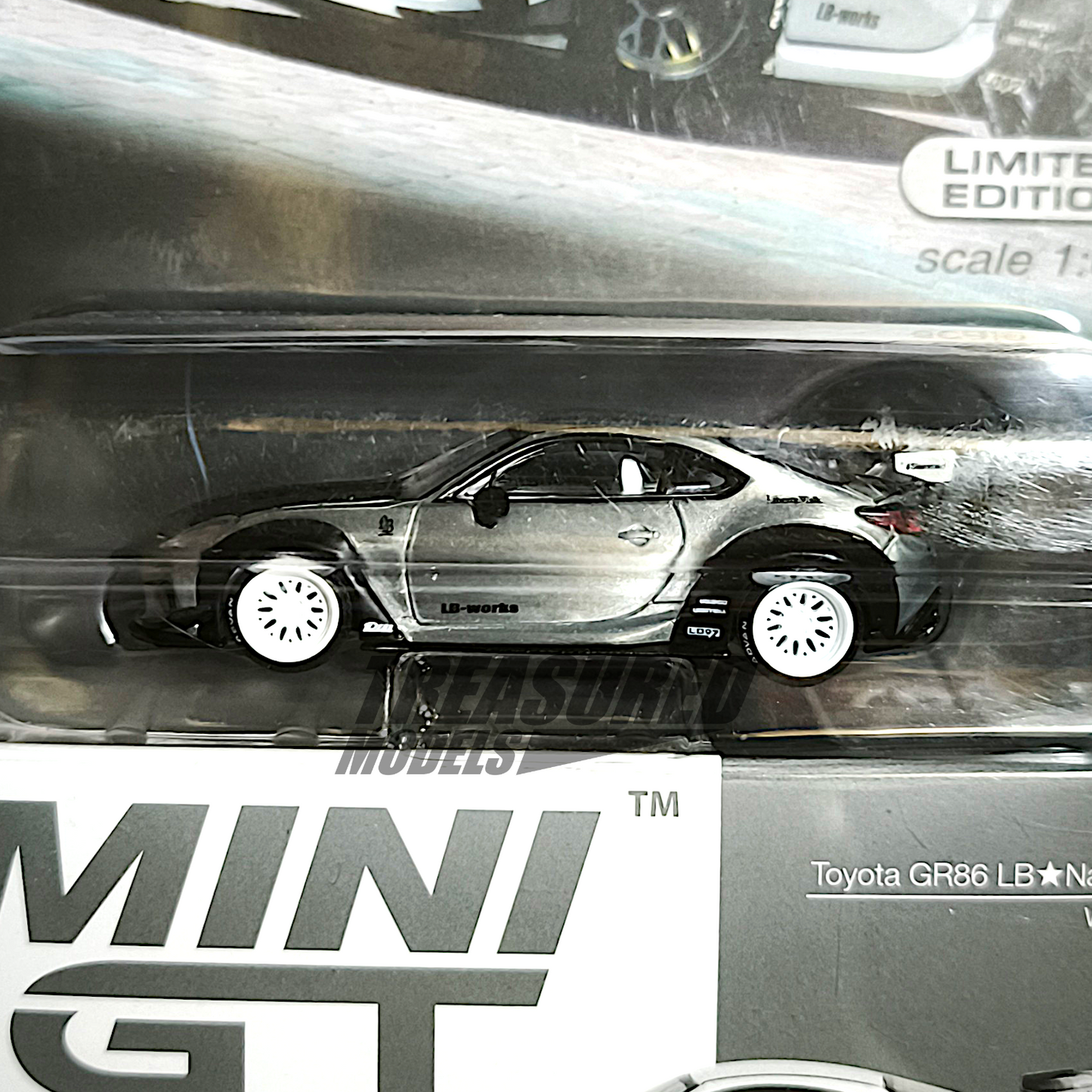 Mini GT CHASE Toyota GR86 LB Nation White MGT00769 1/64 Diecast