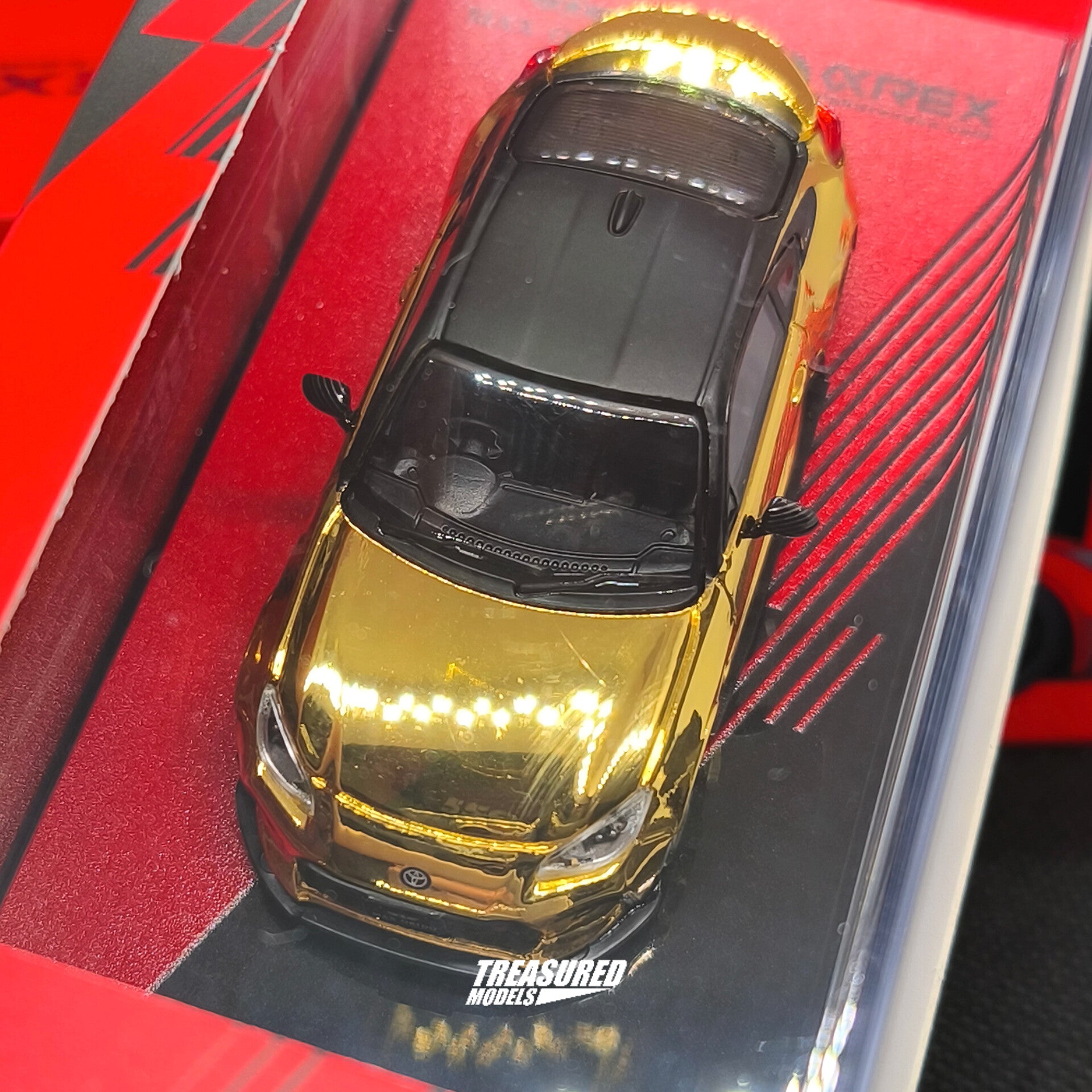 CHASE! Inno64 Toyota GR86 Max Orido Chase Gold Chrome TAS2026