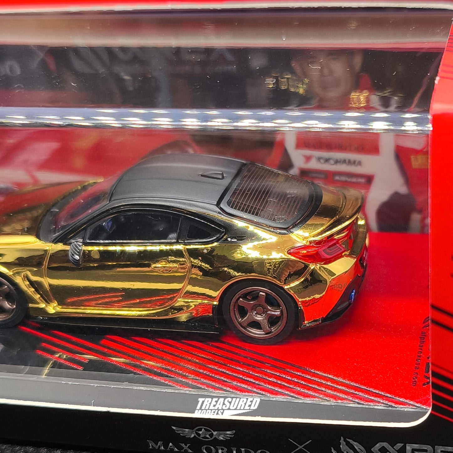 CHASE! Inno64 Toyota GR86 Max Orido Chase Gold Chrome TAS2026 Event Exclusive 1/64 Diecast
