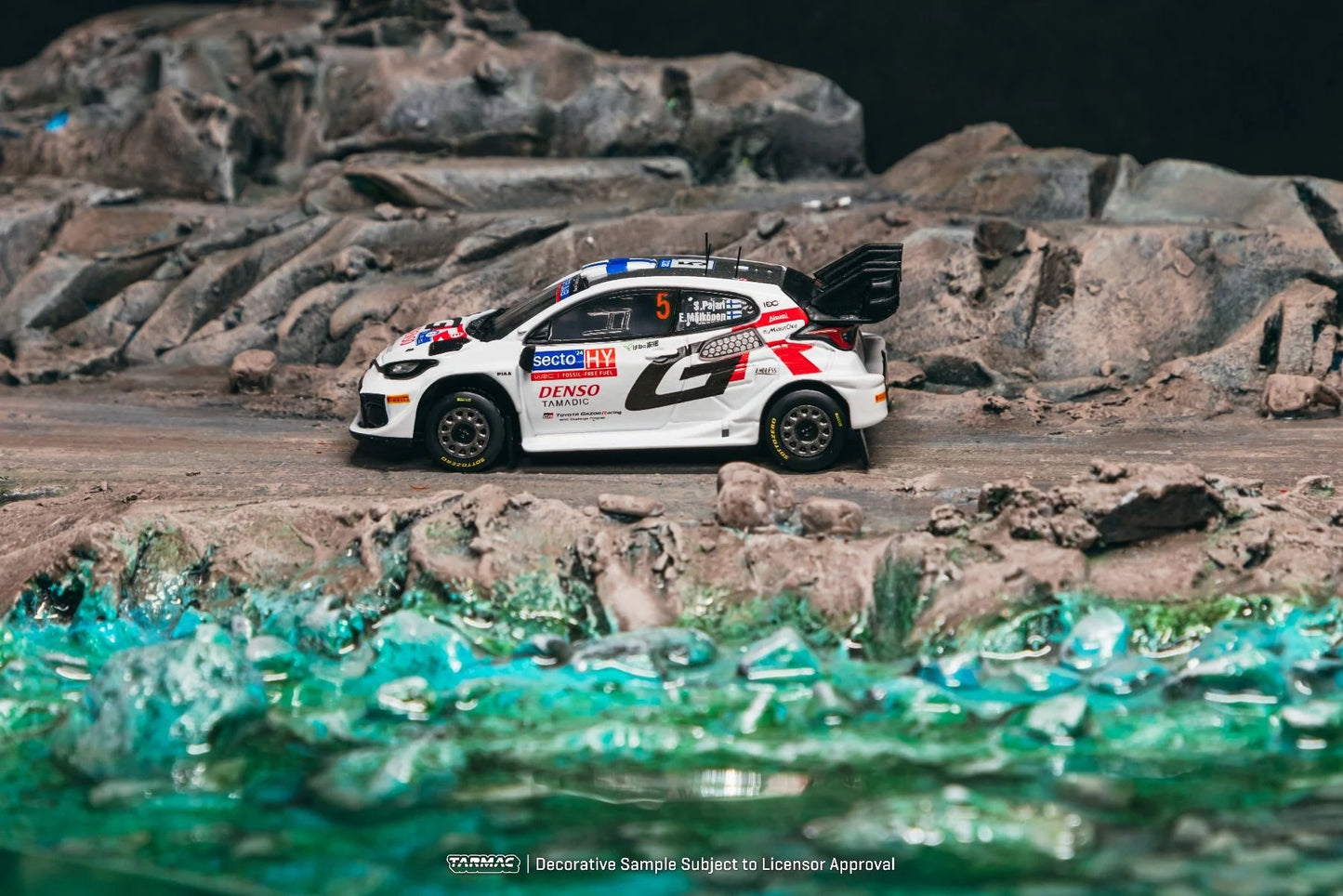 [Pre-Order] Tarmac Works Toyota GR YARIS Rally1 HYBRID Rally Finland 2024 Sami Pajari - Enni Mälkönen & Tarmac Cards Combo T64-085-24FR05 1/64 Diecast