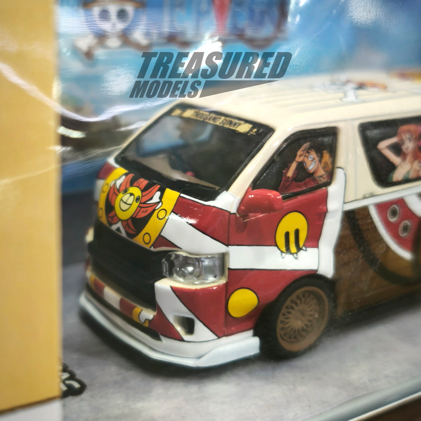 Tarmac Works Toyota Hiace Widebody One Piece Thousand Sunny 1/64 Die Cast