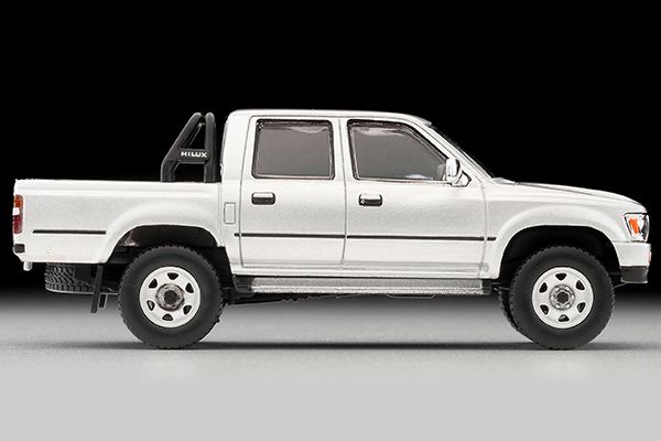 Tomica Limited Vintage Neo Toyota Hilux 4WD Pickup DoubleCab SSR (Silver) 1991 LV-N256c 1/64 Die Cast