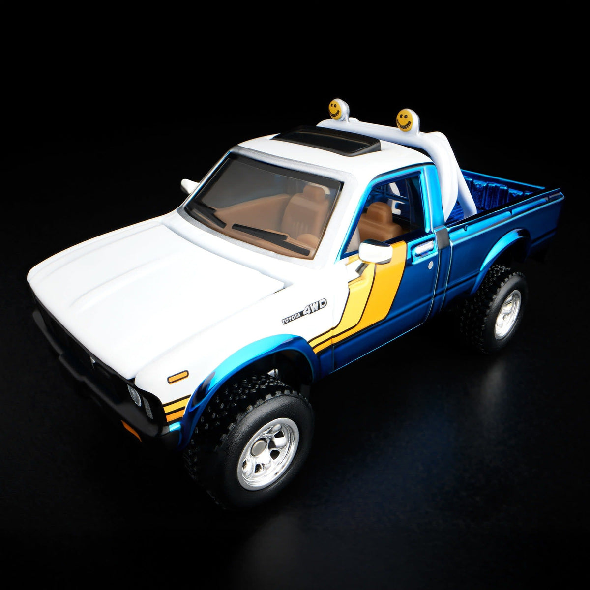HOT WHEELS Toyota SR5 Hilux 4WD 1981 Spectraflame Ice Blue RLC 1/64 Diecast