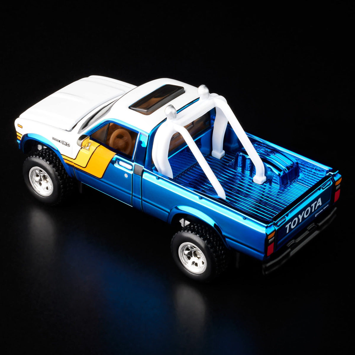 HOT WHEELS Toyota SR5 Hilux 4WD 1981 Spectraflame Ice Blue RLC 1/64 Diecast