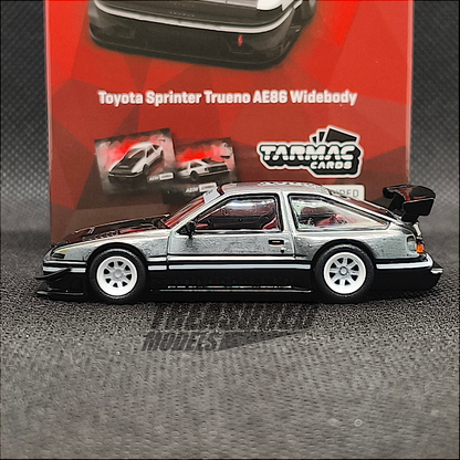 [Chase] Tarmac Works Toyota Sprinter Trueno AE86 Widebody White Black with Tarmac Cards - Designed by Jon Sibal T64G-060-WB