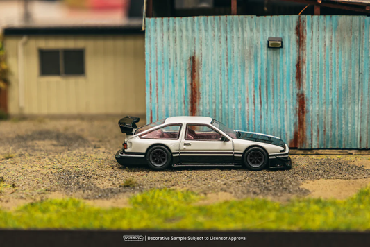 Tarmac Works Toyota Sprinter Trueno AE86 Widebody Jon Sibal White & Black T64G-060-WB 1/64 Die Cast