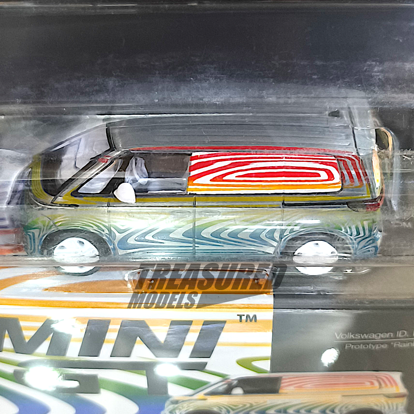 Mini GT CHASE Volkswagen ID.Buzz Prototype Rainbow MGT00899 1/64 Diecast